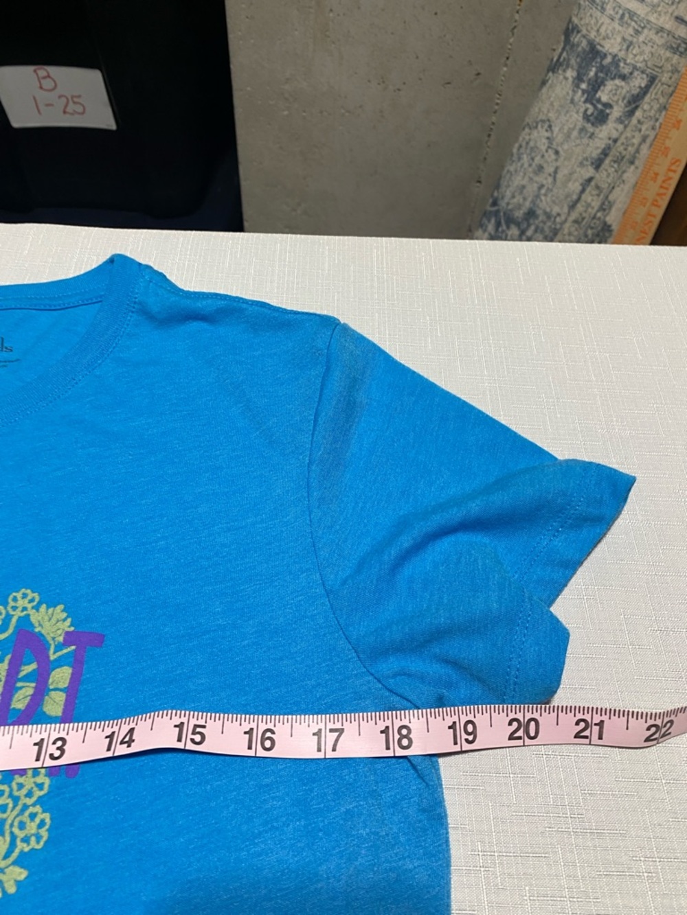 Gilmore girls T-shirt, Blue Graphic Tee with Floral Heart Graphic - Picture 5 of 7